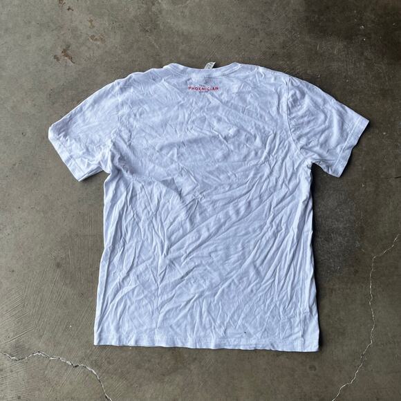 THE PHOENICIAN SCHEME WES ANDERSON MOVIE PROMO SHIRT MENS LARGE WHITE GRAPHIC - Picture 3 of 6